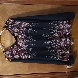 Women's black top Maurice's - L